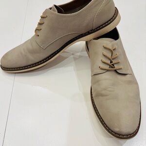 Elegant Men's Tan Lace-Up Oxfords size 10 mint condition